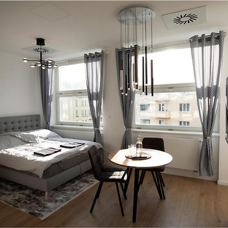 Luxury Apartment In City Centrum By Ota Group Bratislava Exterior photo